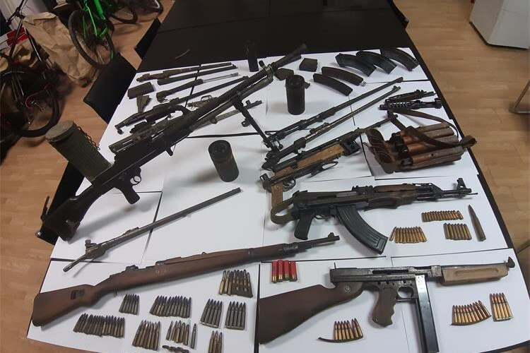 Oružje nađeno pretragom | Ilustracija: PU bjelovarsko-bilogorska