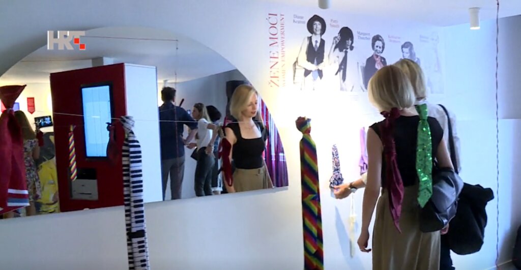 Muzej kravate je posjetio i predsjednik Republike >Zoran Milanović gdje je ostavio i jednu svoju kravatu.