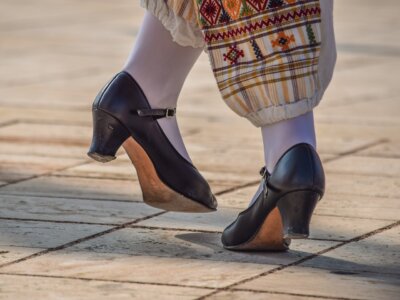 Noge u nošnji i cipelama