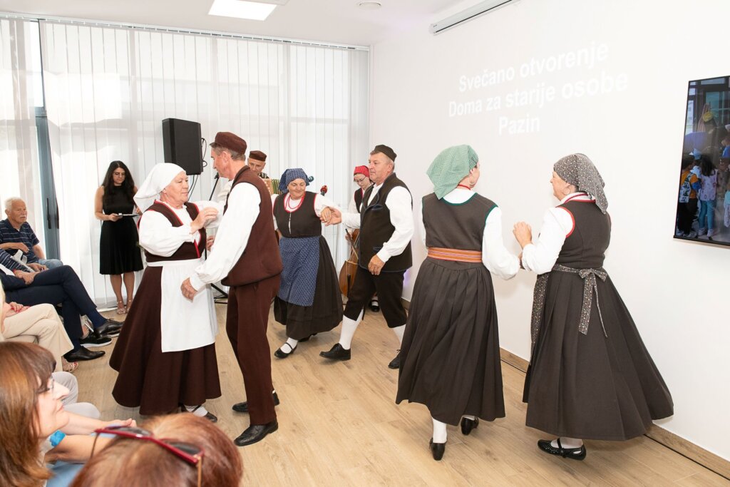 Folklorno društvo Pazin