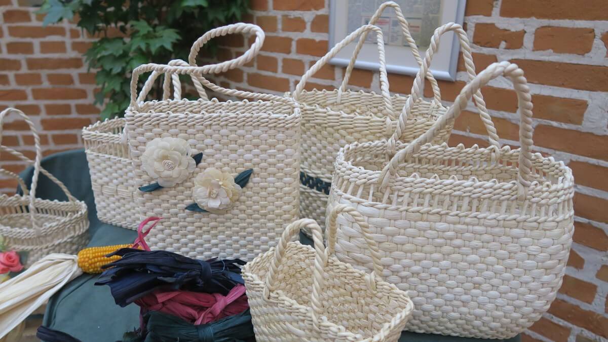 Pleteni cekeri od komušine