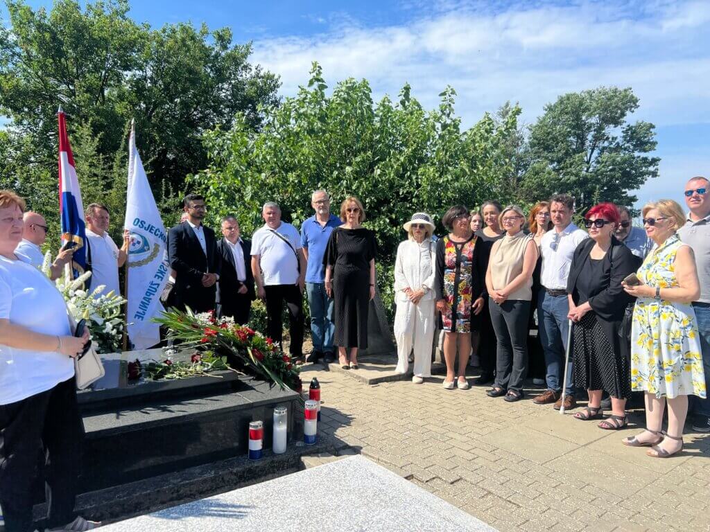 Grob Josipa Reihl-Kira