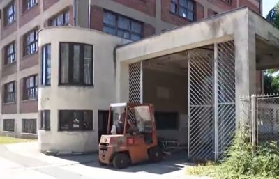 Počelo rušenje tvornice Varteks | Snimak zaslona Dnevnik.hr