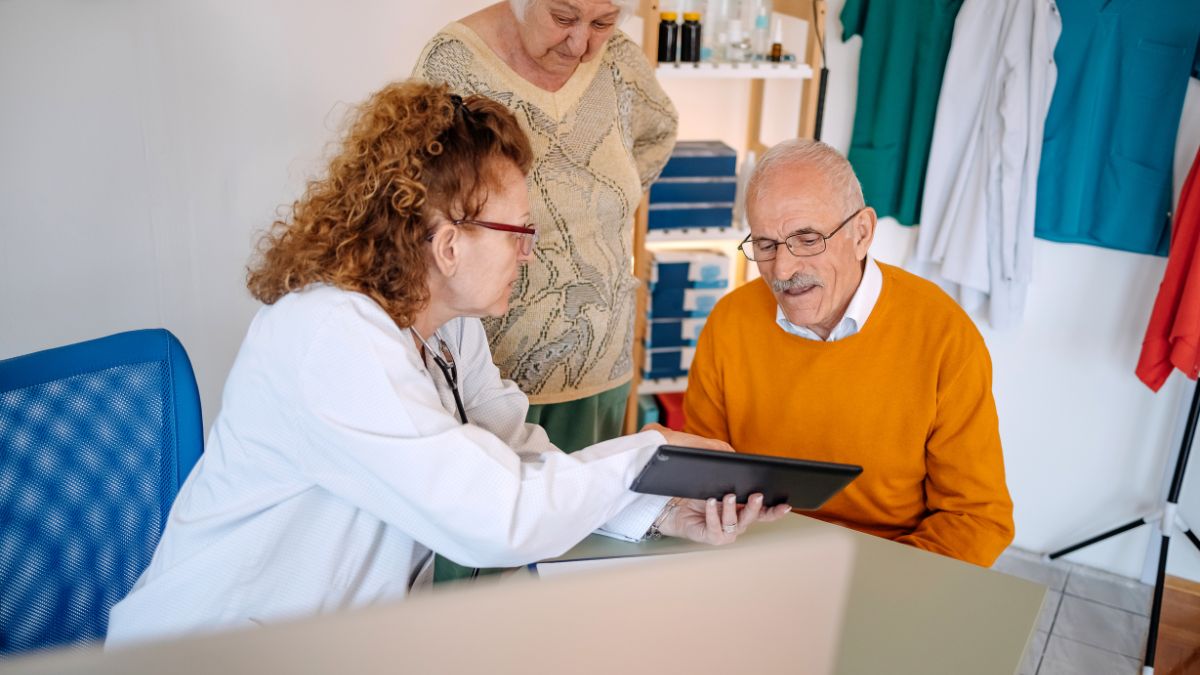 umirovljenik kod doktora