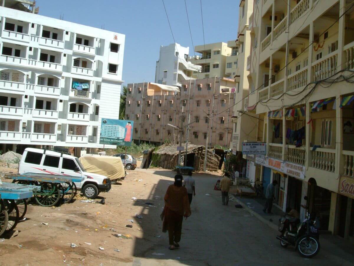 Zgrade i ulica u Indiji