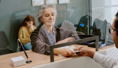 Umirovljenica u općini